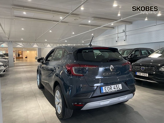 Renault Captur 4 of 16