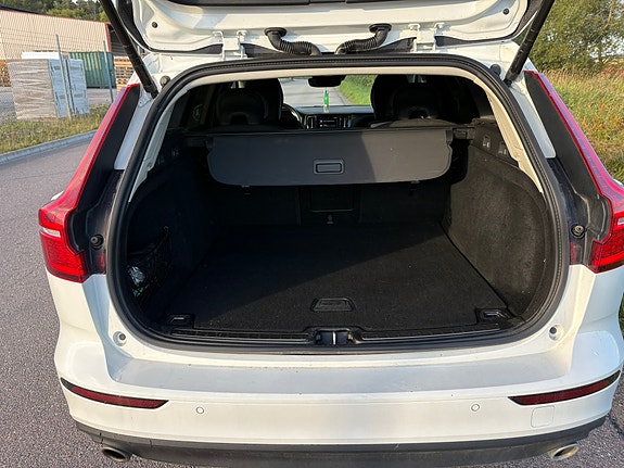 Volvo V60 6 of 8
