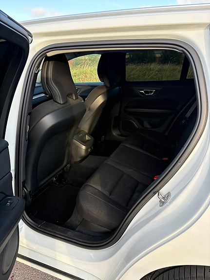 Volvo V60 5 of 8