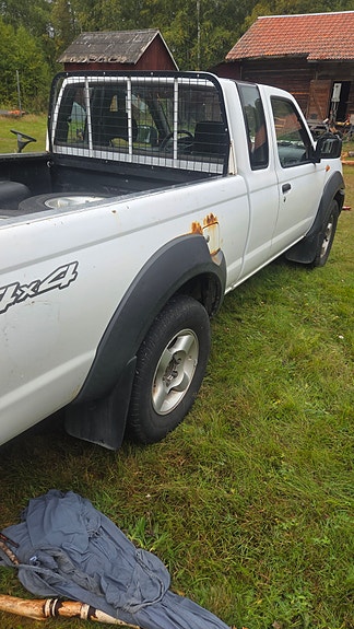 Nissan NP300 6 of 6