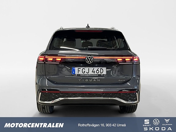 Volkswagen Tiguan 9 of 12