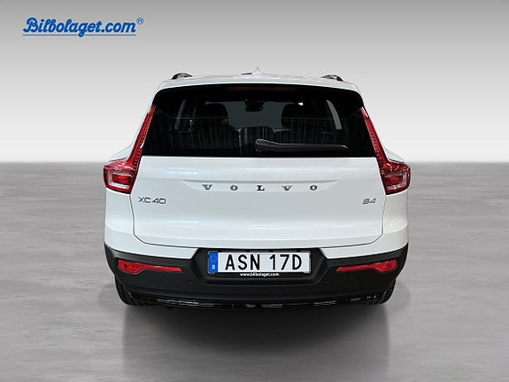 Volvo XC40 6 of 10