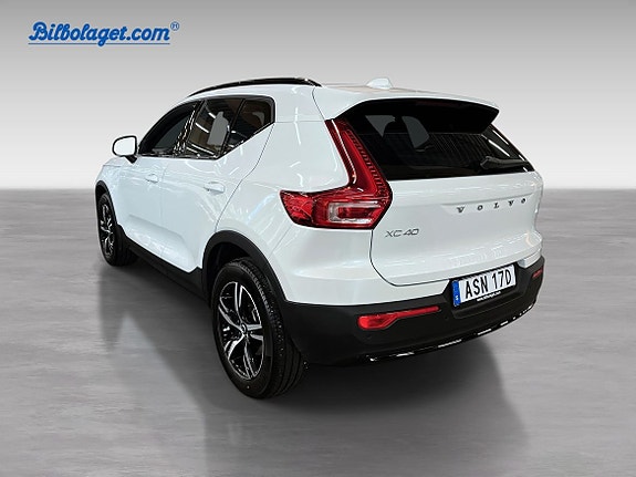 Volvo XC40 7 of 10