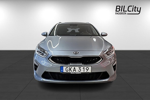 Kia Ceed 2 of 15