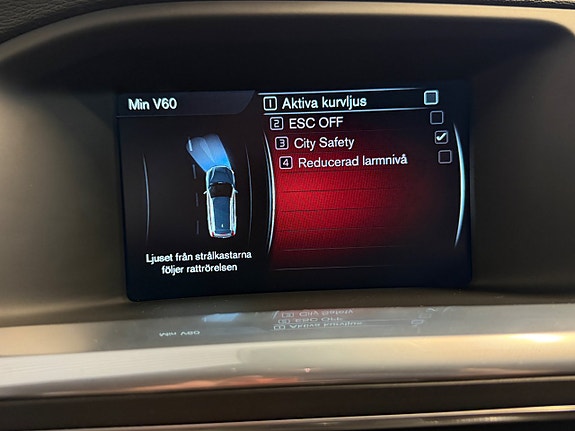 Volvo V60 Cross Country 19 of 25