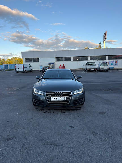 Audi A7 2 of 14