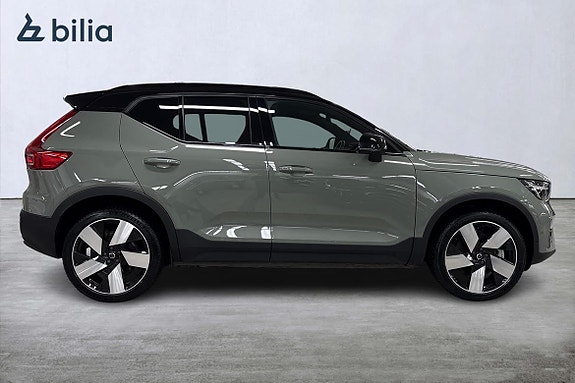 Volvo XC40 18 of 24