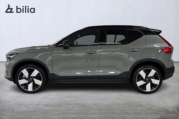Volvo XC40 3 of 24