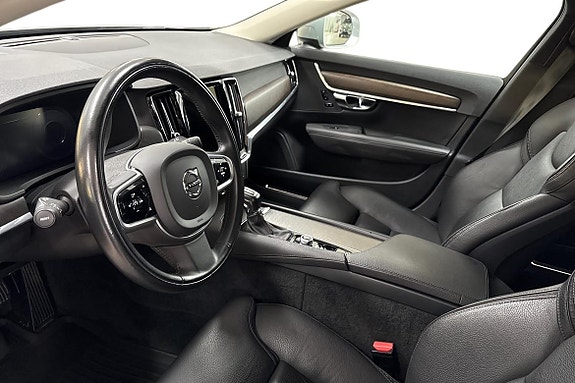 Volvo V90 Cross Country 14 of 21