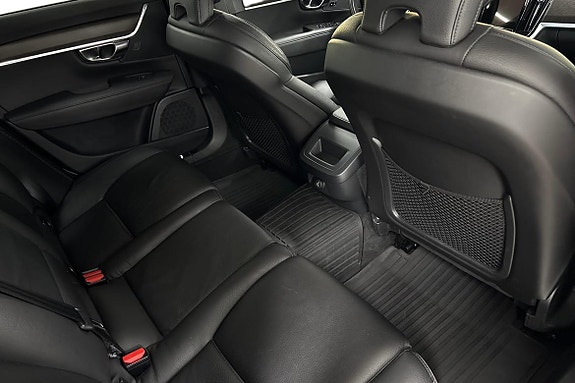Volvo V90 Cross Country 9 of 21