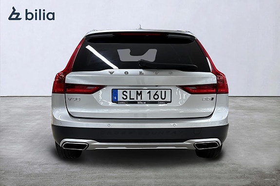 Volvo V90 Cross Country 5 of 21