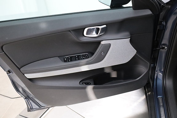 Polestar 2 12 of 24