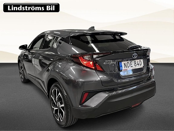 Toyota C-HR 4 of 23