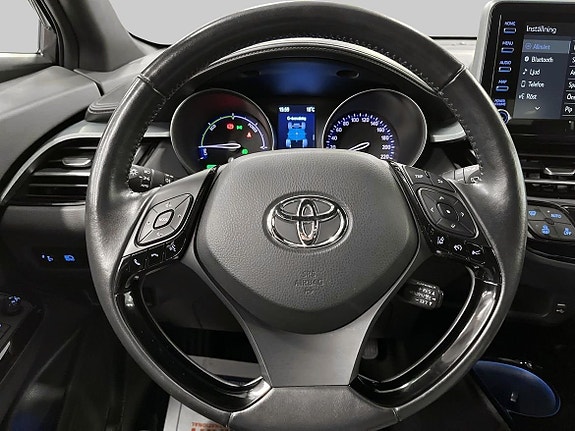 Toyota C-HR 21 of 23