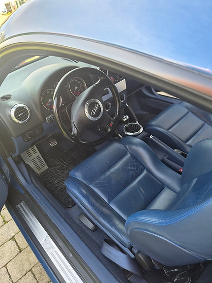 Audi TT 8 of 17