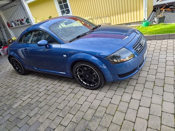 Audi TT 3 of 17