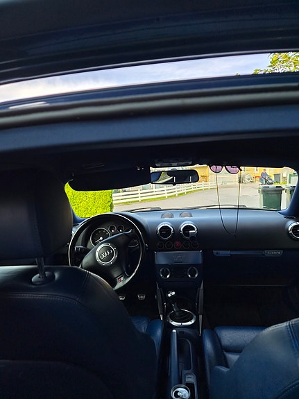 Audi TT 15 of 17