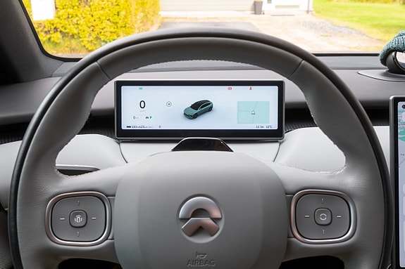 NIO ET5 20 of 27