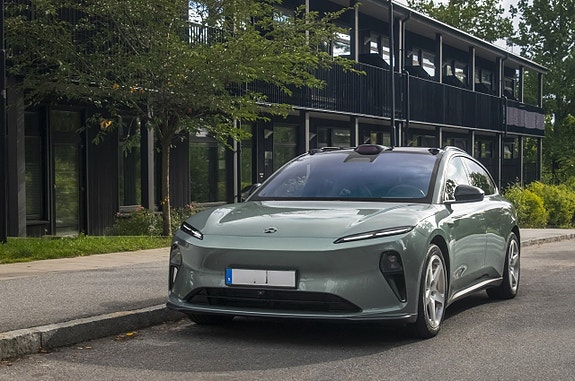 NIO ET5 9 of 27