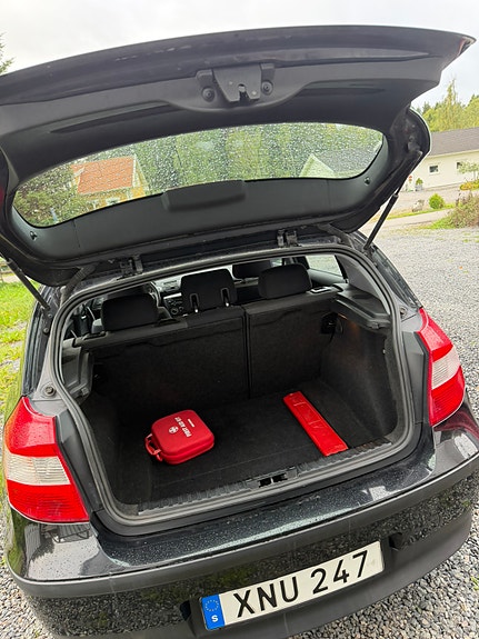 BMW 116i 5 of 7