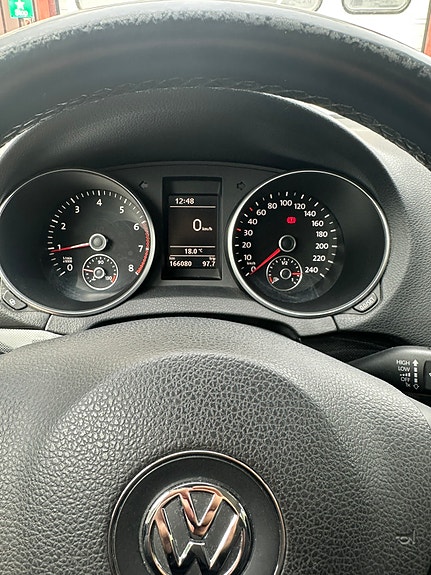 Volkswagen Golf VI 2 of 5