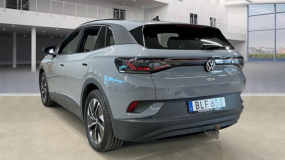 Volkswagen ID.4 2 of 3