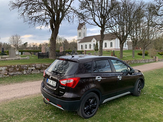 Suzuki S-Cross 5 of 8