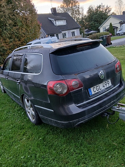 Volkswagen Passat 4 of 6