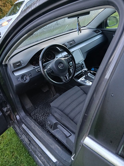 Volkswagen Passat 5 of 6