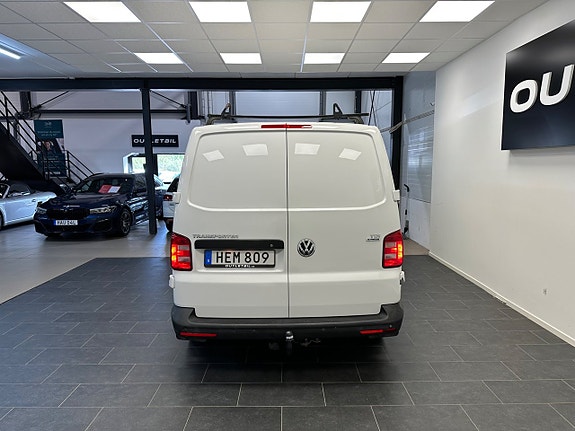 Volkswagen Transporter 8 of 24