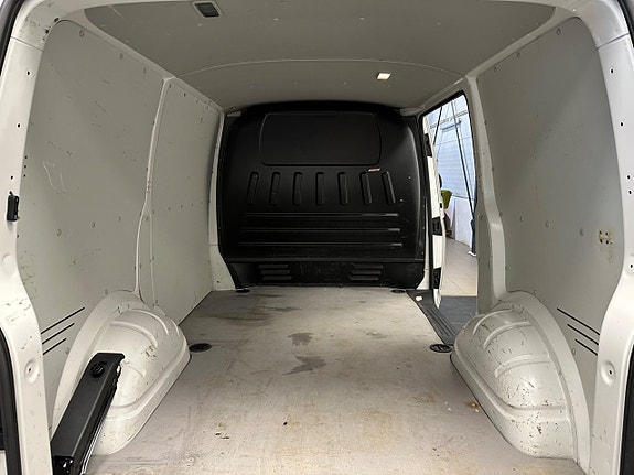 Volkswagen Transporter 10 of 24