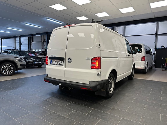 Volkswagen Transporter 13 of 24