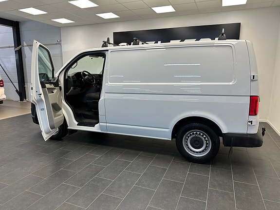 Volkswagen Transporter 3 of 24