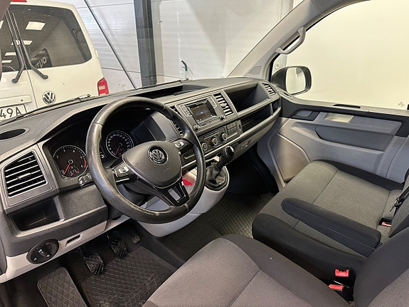 Volkswagen Transporter 14 of 24