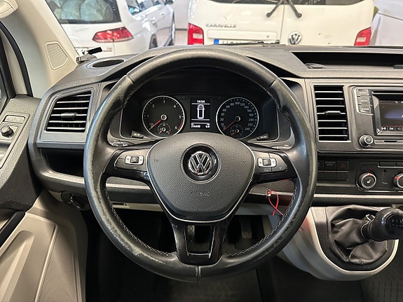 Volkswagen Transporter 18 of 24