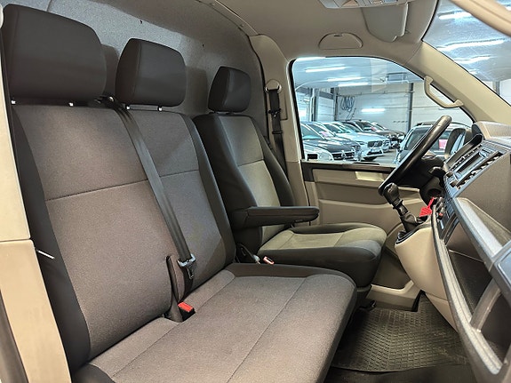 Volkswagen Transporter 17 of 24