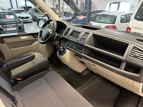 Volkswagen Transporter 15 of 24