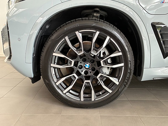 BMW X5 4 of 16