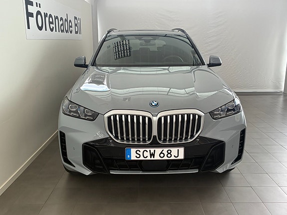 BMW X5 2 of 16