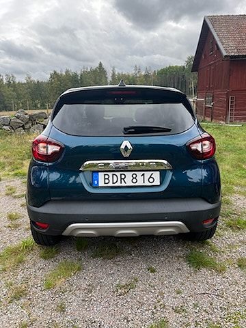 Renault Captur 3 of 7