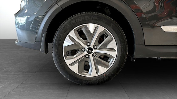 Kia e-Niro 9 of 12