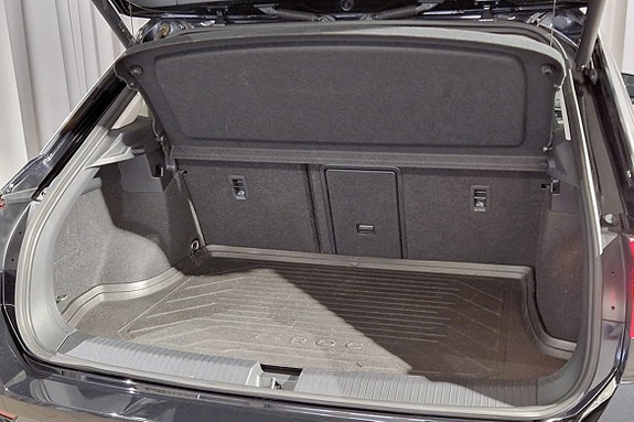 Volkswagen T-Roc 5 of 14