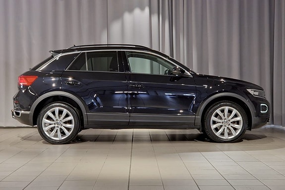 Volkswagen T-Roc 3 of 14