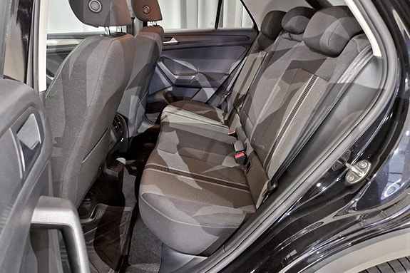 Volkswagen T-Roc 14 of 14