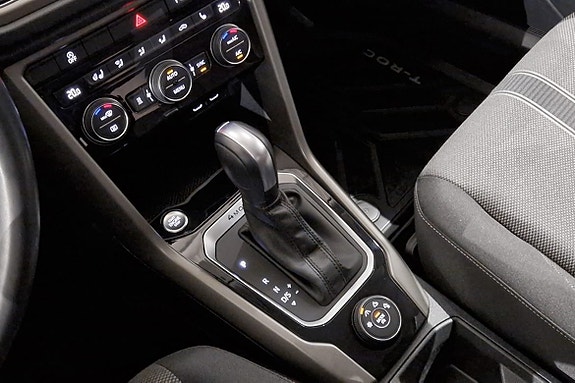 Volkswagen T-Roc 13 of 14