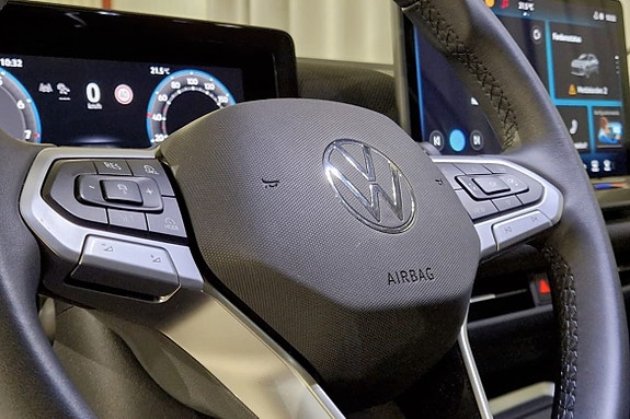 Volkswagen T-Roc 8 of 13