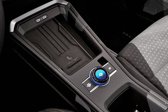 Volkswagen T-Roc 12 of 13