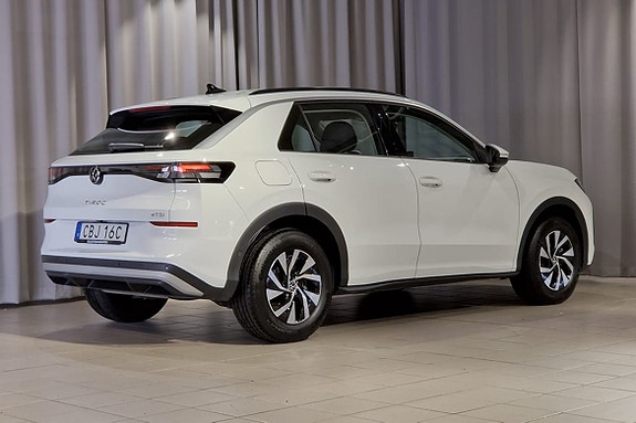 Volkswagen T-Roc 4 of 13