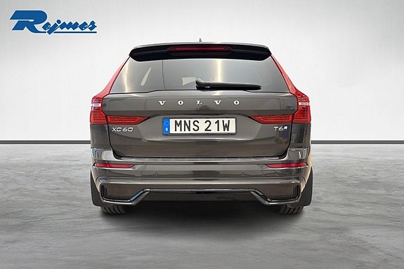Volvo XC60 27 of 28