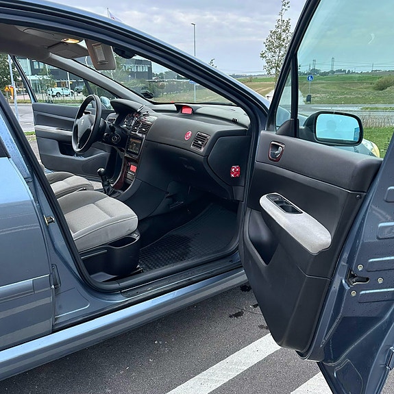 Peugeot 307 11 of 13